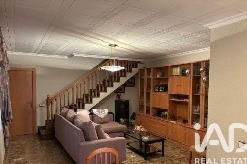 Сasa de 8 dormitorios en venta en Terrassa, Barcelona, Cataluña, Spain № 4754