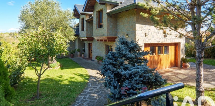 Сasa de 6 dormitorios en venta en Castellterçol, Barcelona, Cataluña, Spain № 4753