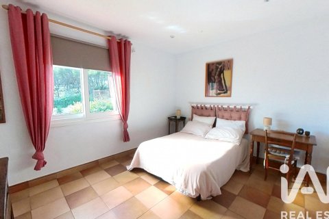 Купить дом в Ла-Бисбаль-дель-Пенедес, Испания с 5 спален, 633м², № 4756 - фото 20