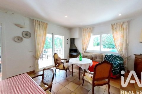 Купить дом в Ла-Бисбаль-дель-Пенедес, Испания с 5 спален, 633м², № 4756 - фото 8