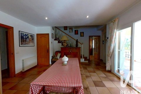 Купить дом в Ла-Бисбаль-дель-Пенедес, Испания с 5 спален, 633м², № 4756 - фото 11