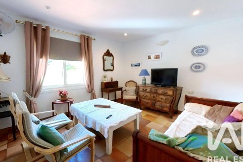 Купить дом в Ла-Бисбаль-дель-Пенедес, Испания с 5 спален, 633м², № 4756 - фото 15