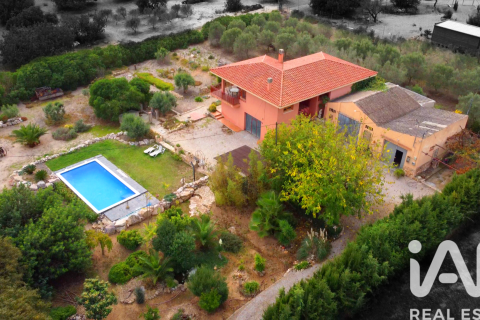 Сasa de 3 dormitorios en venta en Valls, Tarragona, Cataluña, Spain № 4752 - foto 4