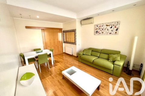 Купить квартиру в Барселона, Испания с 1 спальня, 60м², № 4750 - фото 2