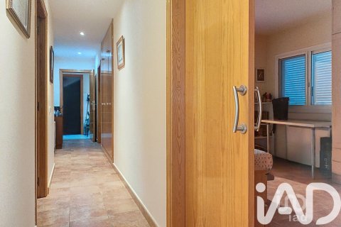 Сasa de 7 dormitorios en venta en Vilanova i la Geltrú, Barcelona, Cataluña, Spain № 4751 - foto 16