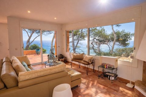 Сasa de 4 dormitorios en venta en Begur, Gerona, Cataluña, Spain № 7088