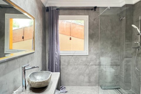 Сasa de 4 dormitorios en venta en Begur, Gerona, Cataluña, Spain № 7088 - foto 12