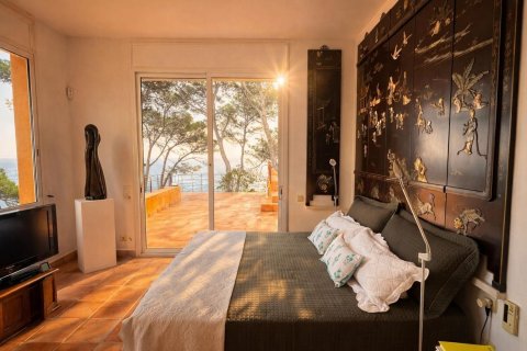 Сasa de 4 dormitorios en venta en Begur, Gerona, Cataluña, Spain № 7088 - foto 16