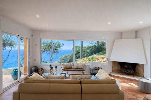 Сasa de 4 dormitorios en venta en Begur, Gerona, Cataluña, Spain № 7088 - foto 7