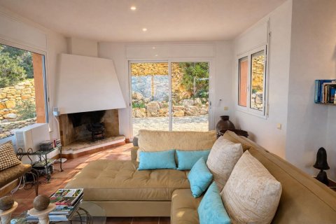 Сasa de 4 dormitorios en venta en Begur, Gerona, Cataluña, Spain № 7088 - foto 20