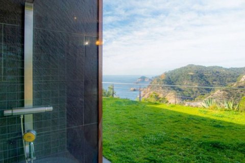 Сasa de 5 dormitorios en venta en Tossa de Mar, Gerona, Cataluña, Spain № 7086 - foto 11