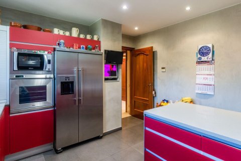 7 bedrooms villa for sale in Cerdanyola Del Valles, Barcelona, Catalonia, Spain № 1137 - photo 26