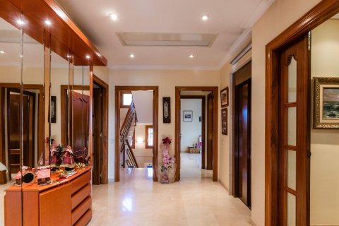 7 bedrooms villa for sale in Cerdanyola Del Valles, Barcelona, Catalonia, Spain № 1137 - photo 16