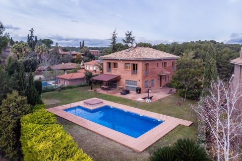 7 bedrooms villa for sale in Cerdanyola Del Valles, Barcelona, Catalonia, Spain № 1137 - photo 4