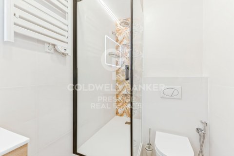 Apartamento de 4 dormitorios en venta en Barcelona, Cataluña, Spain № 5445 - foto 6