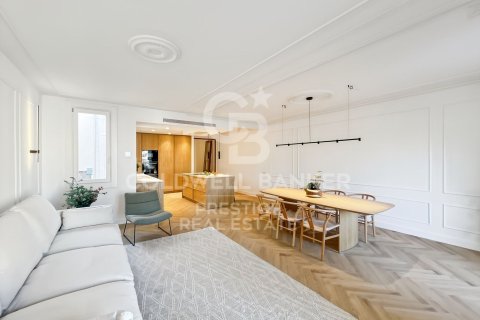 Apartamento de 3 dormitorios en venta en Barcelona, Cataluña, Spain № 5442 - foto 10