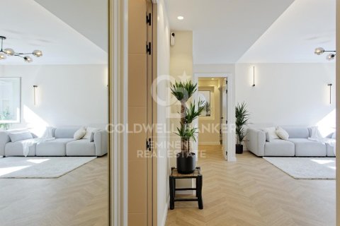 Купить квартиру в Барселона, Испания с 3 спальни, 106м², № 5441 - фото 9
