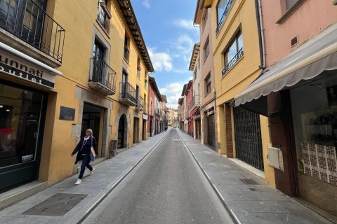 Сasa de 6 dormitorios en venta en Centelles, Barcelona, Cataluña, Spain № 6998 - foto 4