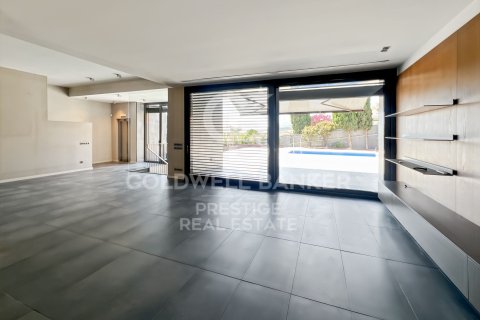 4 bedrooms house for sale in Barcelona, Catalonia, Spain № 7830 - photo 6