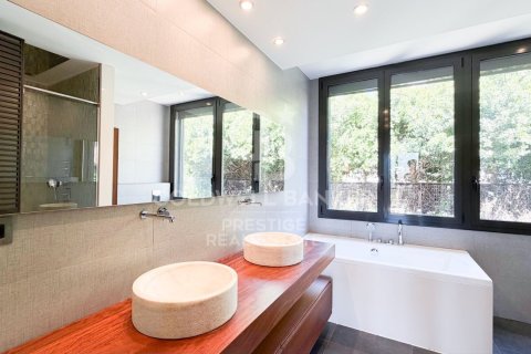 4 bedrooms house for sale in Barcelona, Catalonia, Spain № 7830 - photo 4