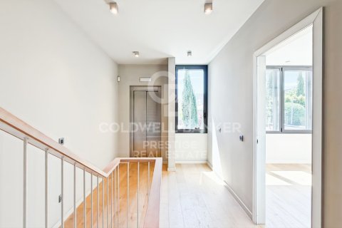 4 bedrooms house for sale in Barcelona, Catalonia, Spain № 7830 - photo 11