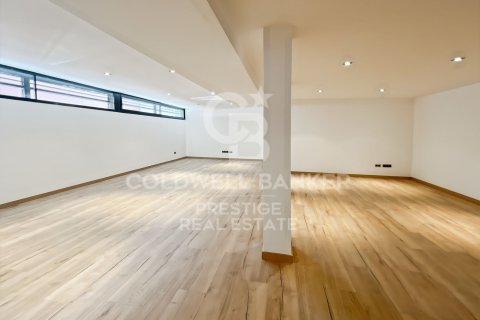 4 bedrooms house for sale in Barcelona, Catalonia, Spain № 7830 - photo 20