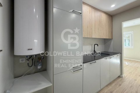 2 bedrooms apartment for sale in Barcelona, Catalonia, Spain № 7827 - photo 5