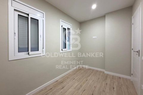 2 bedrooms apartment for sale in Barcelona, Catalonia, Spain № 7827 - photo 13