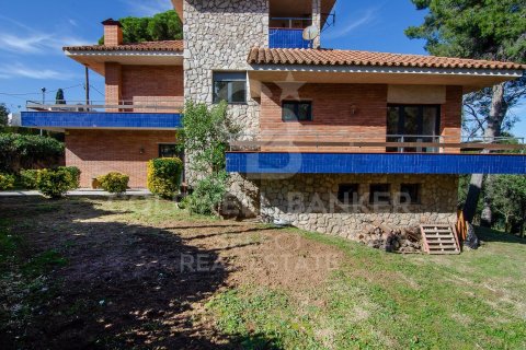Сasa de 5 dormitorios en venta en Cerdanyola del Vallès, Barcelona, Cataluña, Spain № 7829