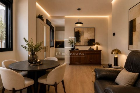 Apartamento de 3 dormitorios en venta en L'Hospitalet de Llobregat, Barcelona, Cataluña, Spain № 8766