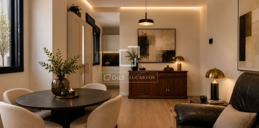 Apartamento de 3 dormitorios en venta en L'Hospitalet de Llobregat, Barcelona, Cataluña, Spain № 8766