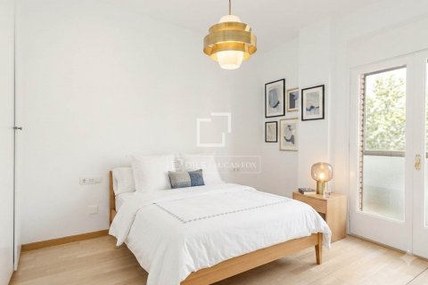 Купить квартиру в Барселона, Испания с 2 спальни, 61м², № 8763 - фото 6
