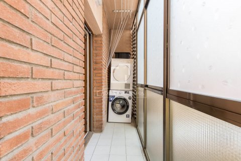 Купить квартиру в Барселона, Испания с 2 спальни, 61м², № 8763 - фото 22