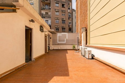 Купить квартиру в Барселона, Испания с 2 спальни, 61м², № 8763 - фото 29