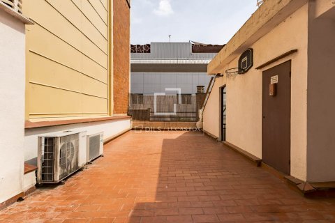 Купить квартиру в Барселона, Испания с 2 спальни, 61м², № 8763 - фото 30