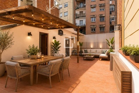 Купить квартиру в Барселона, Испания с 2 спальни, 61м², № 8763 - фото 3