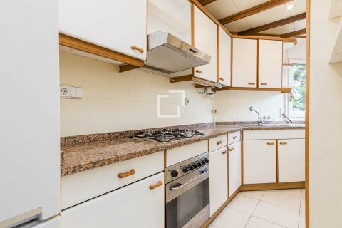 Купить квартиру в Барселона, Испания с 2 спальни, 61м², № 8763 - фото 12