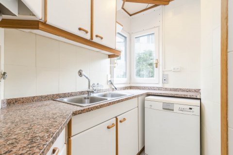 Купить квартиру в Барселона, Испания с 2 спальни, 61м², № 8763 - фото 13
