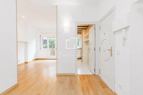 Купить квартиру в Барселона, Испания с 2 спальни, 61м², № 8763 - фото 10