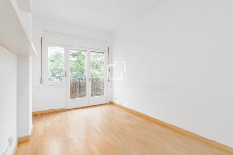 Купить квартиру в Барселона, Испания с 2 спальни, 61м², № 8763 - фото 8