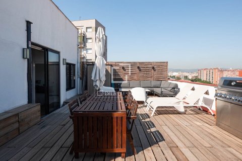 Ático de 1 dormitorio en venta en Barcelona, Cataluña, Spain № 8764 - foto 10