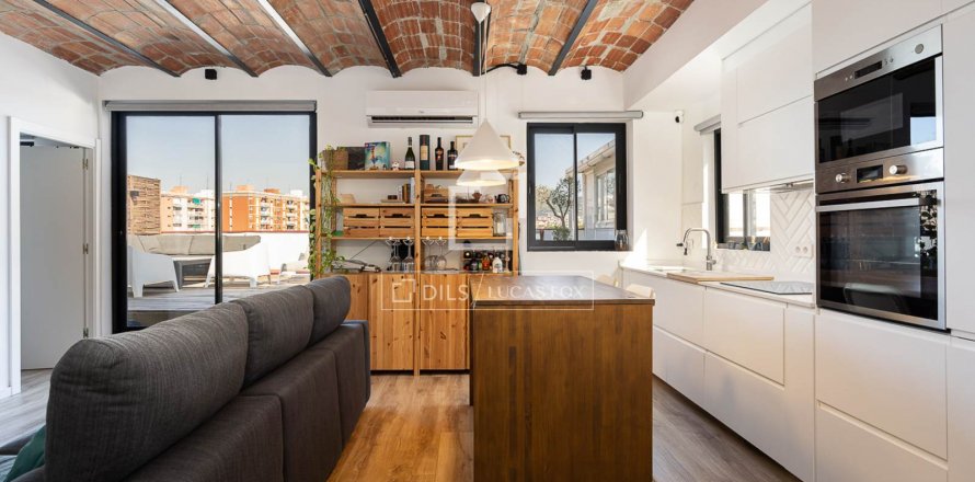 Ático de 1 dormitorio en venta en Barcelona, Cataluña, Spain № 8764