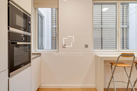 Ático de 2 dormitorios en venta en Barcelona, Cataluña, Spain № 8765 - foto 27