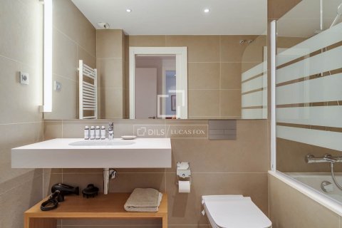 Ático de 2 dormitorios en venta en Barcelona, Cataluña, Spain № 8765 - foto 23