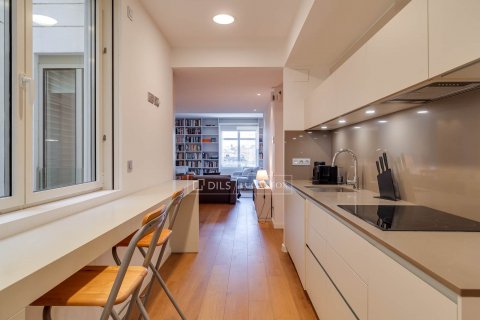 Ático de 2 dormitorios en venta en Barcelona, Cataluña, Spain № 8765 - foto 25