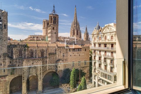 Ático de 2 dormitorios en venta en Barcelona, Cataluña, Spain № 8765 - foto 3