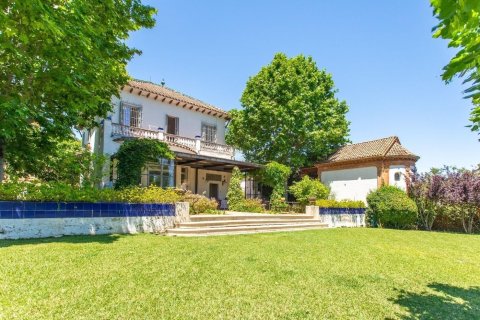 Сasa de 5 dormitorios en venta en Argentona, Barcelona, Cataluña, Spain № 1336 - foto 20