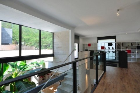 Сasa de 3 dormitorios en venta en Vallromanes, Barcelona, Cataluña, Spain № 1339 - foto 17