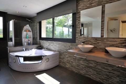 Сasa de 3 dormitorios en venta en Vallromanes, Barcelona, Cataluña, Spain № 1339 - foto 19