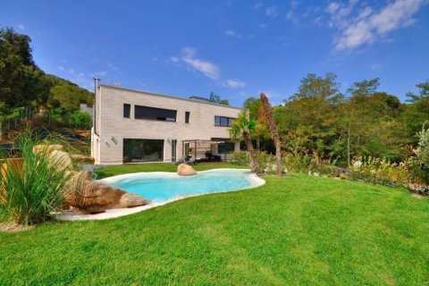 Сasa de 3 dormitorios en venta en Vallromanes, Barcelona, Cataluña, Spain № 1339 - foto 3